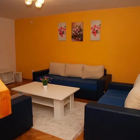 בית נופש Omar *